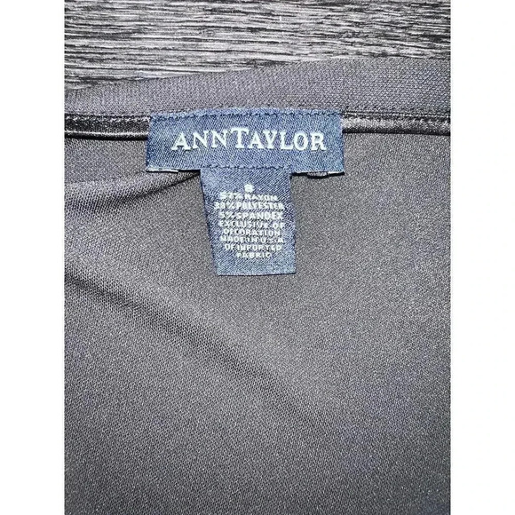 Ann Taylor Size 8 Skirt Embroidered Flowers Lined - Picture 4 of 4